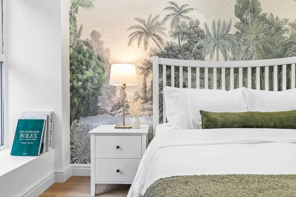 Holiday Home 2Br L 2Ba With Patio-Sleep 6 London Bagian luar foto